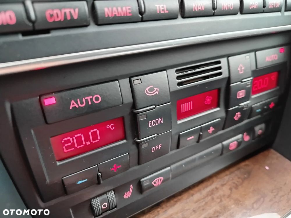 Audi A4 Avant 3.2 FSI Quattro Tiptr - 32