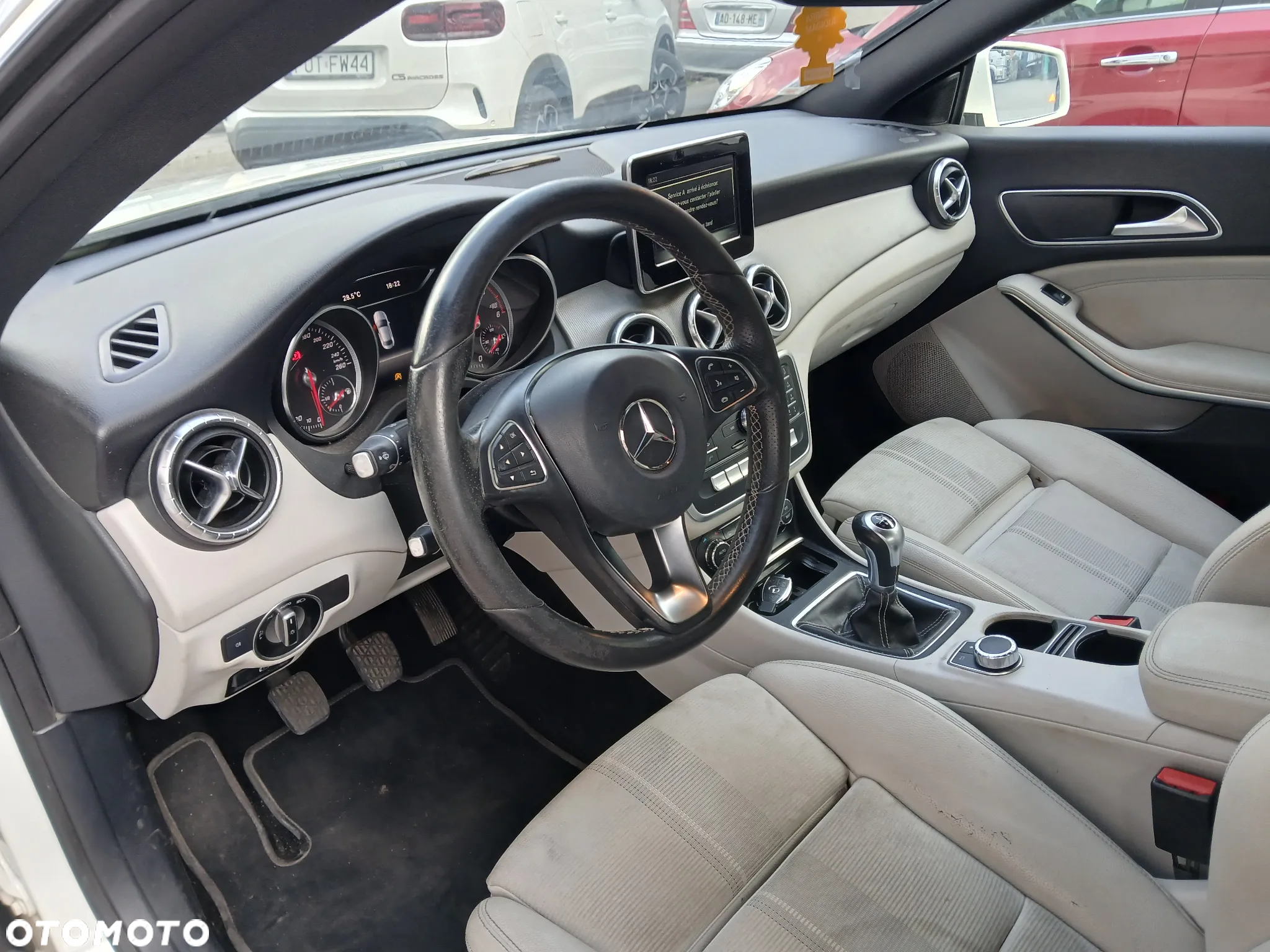 Mercedes-Benz CLA Shooting Brake 180 d Peak Edition - 13