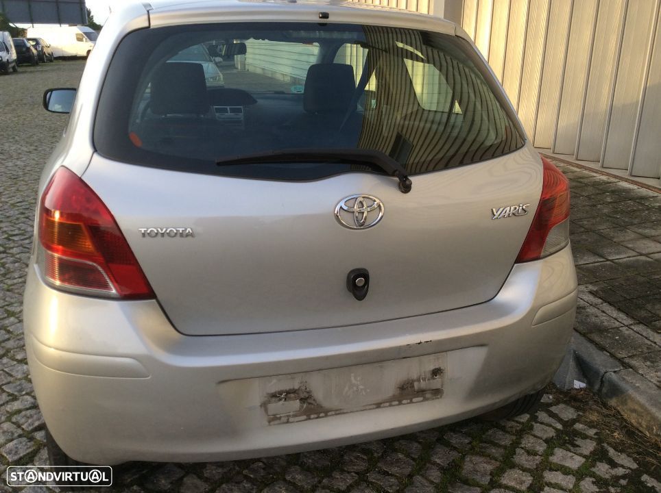 Toyota Yaris 1.0 3P 2009 - Para Peças - 5