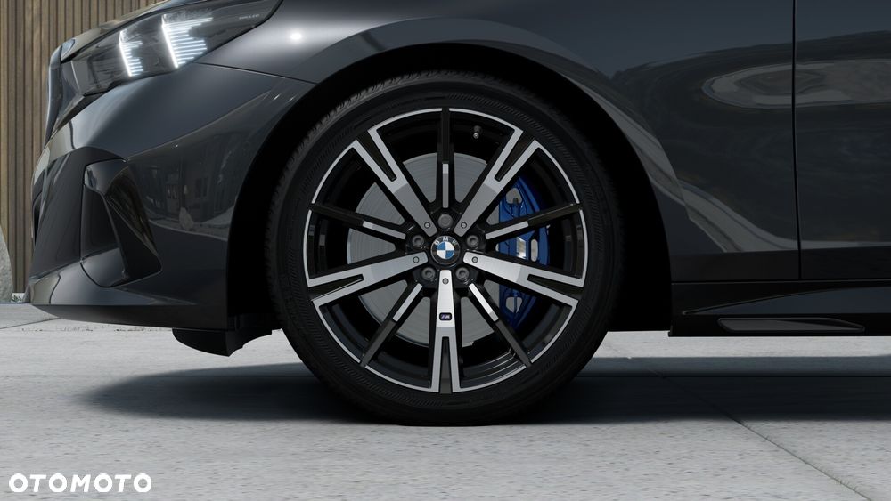 BMW Seria 5 540d xDrive - 4