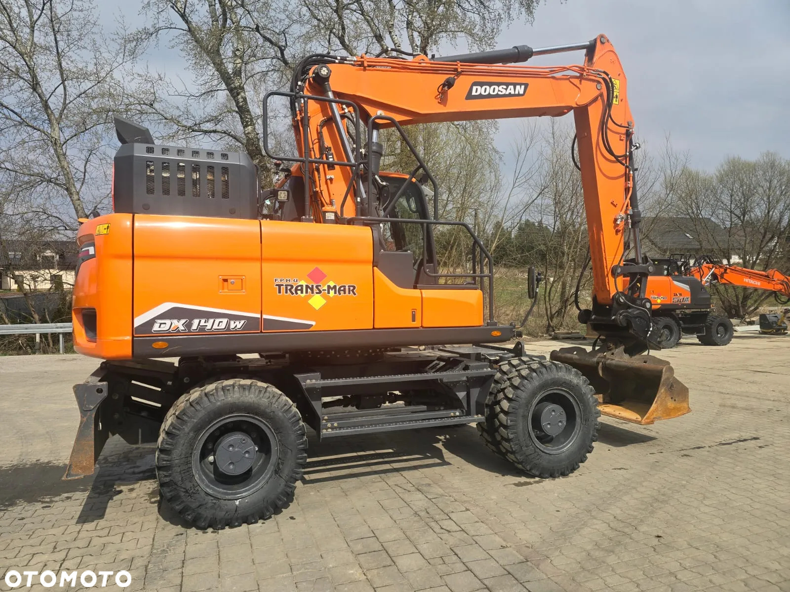 Doosan DX 140 W - 2