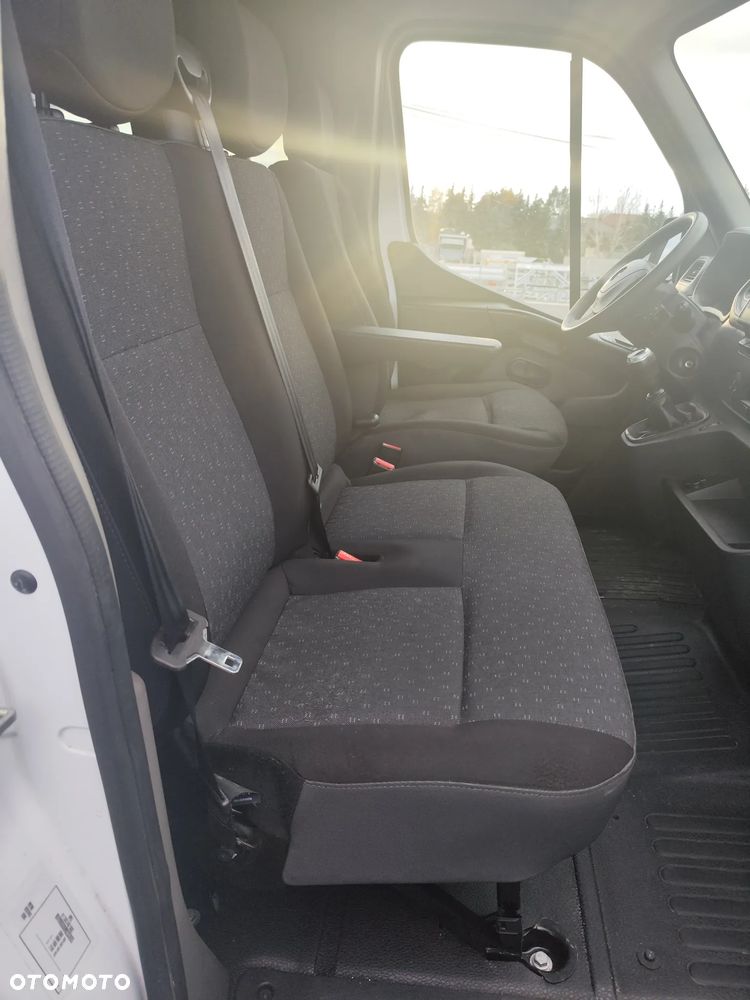 Opel Movano  brygadówka 7 osób klima nawigacja hak tempomat ledy - 13