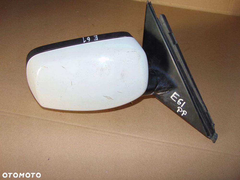 LUSTERKO PRAWE BMW E60 E61 EUROPA 3PIN - 2