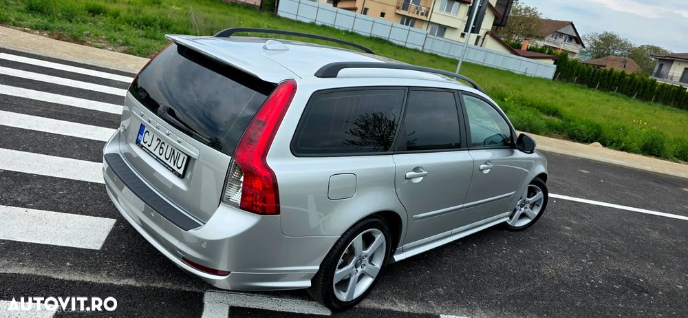 Volvo V50 DPF D4 RDesign Edition - 3
