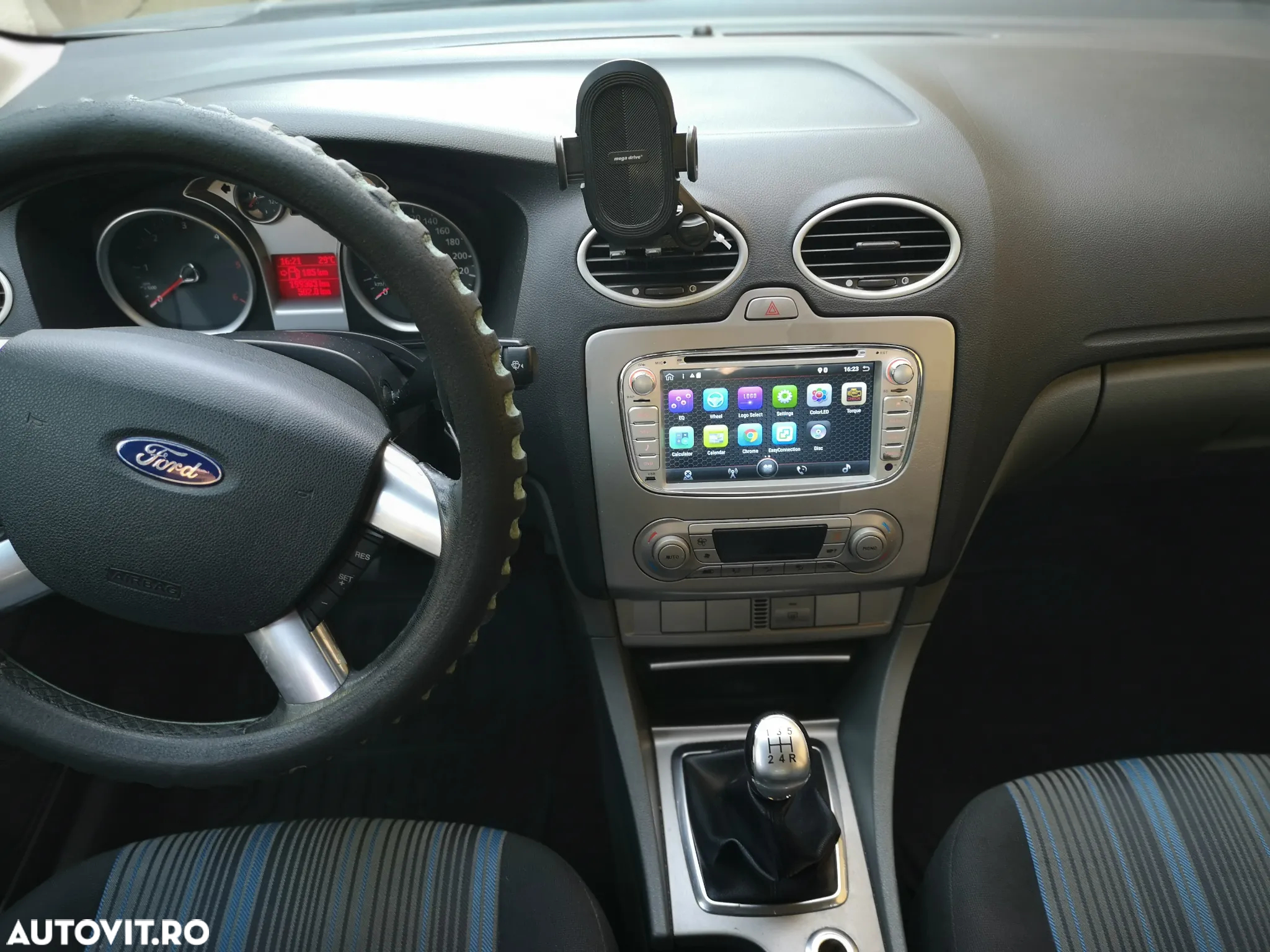 Ford Focus 1.8 TDCi Titanium - 9