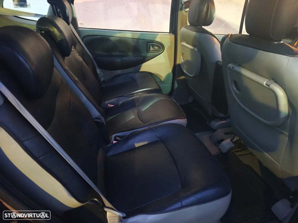 Renault Scénic RX4 2.0 16V Privilège - 21