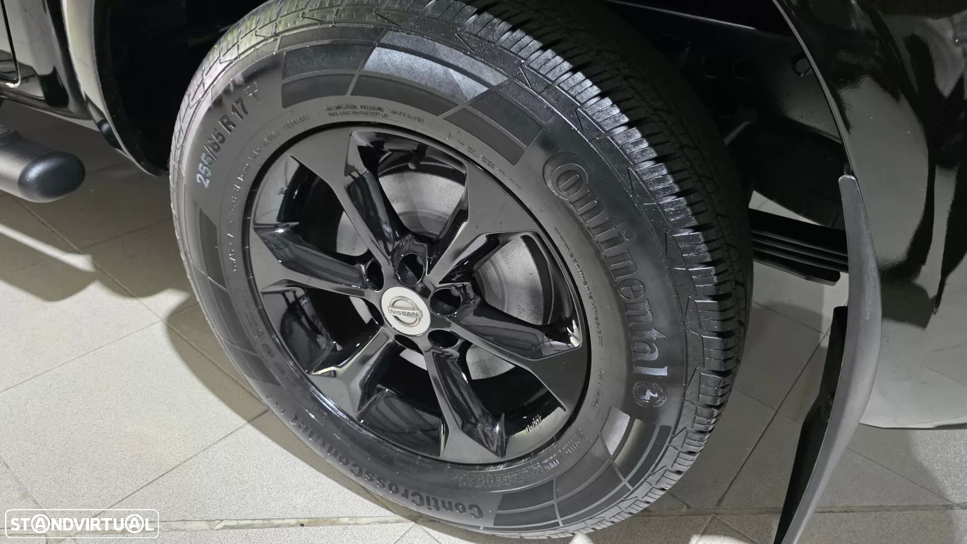 Nissan Navara 2.5 dCi CD LE Hi-Tech +P.Premium 4WD - 27