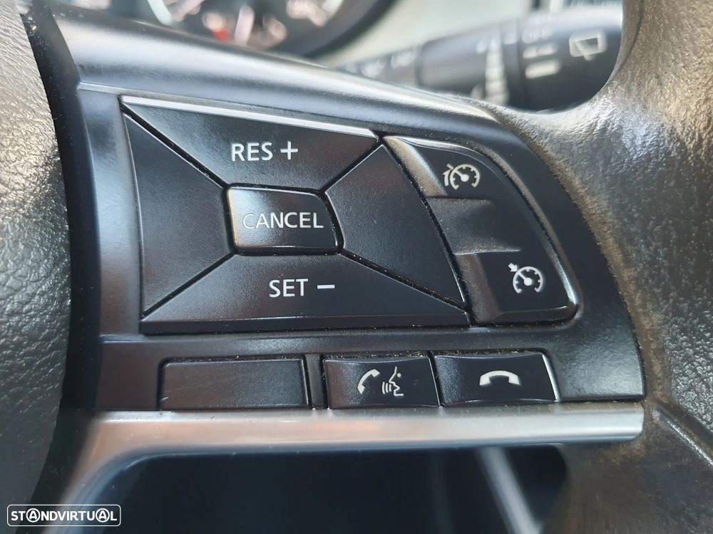 Nissan Micra 0.9 IG-T N-Connecta Skyline S/S - 23