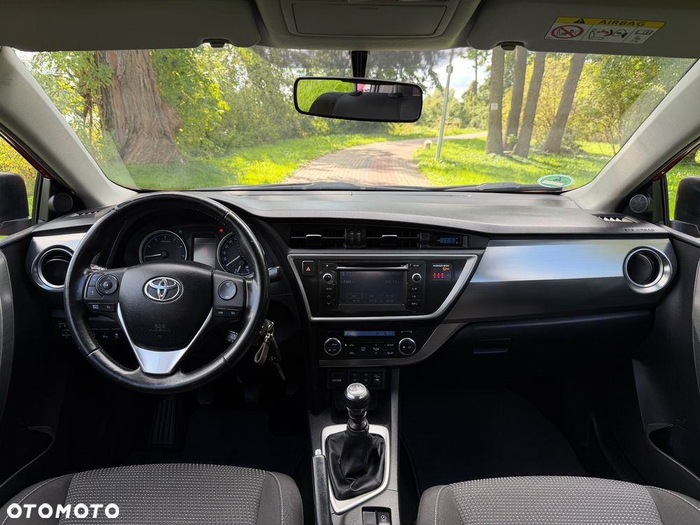 Toyota Auris - 15