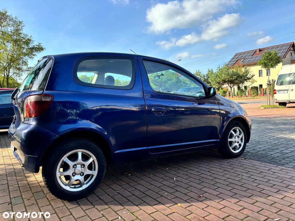 Toyota Yaris 1.0 VVT-i Sol - 1