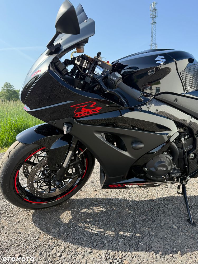 Suzuki GSX-R - 11