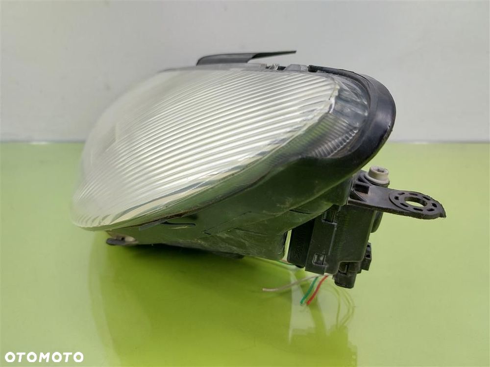 Reflektor lampa przód lewa Peugeot 206 1998-2009 WERSJA EUROPEJSKA - 9
