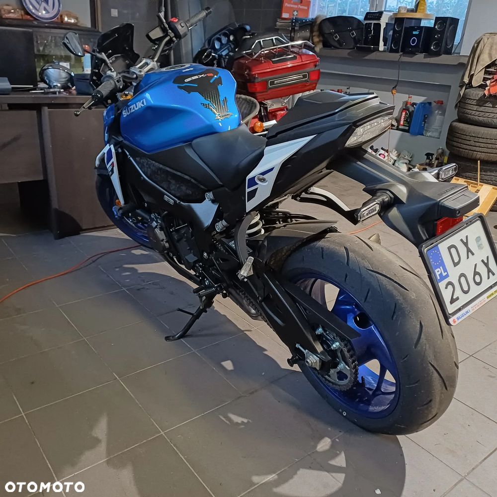 Suzuki GSX 1000 - 14