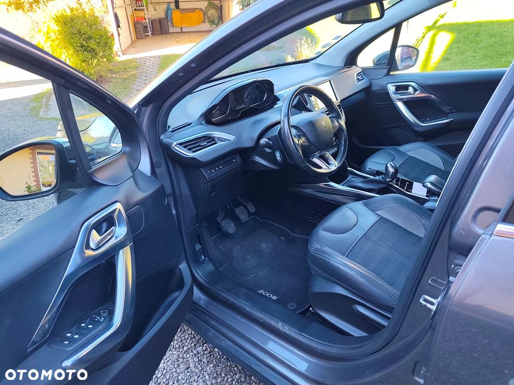 Peugeot 2008 - 7
