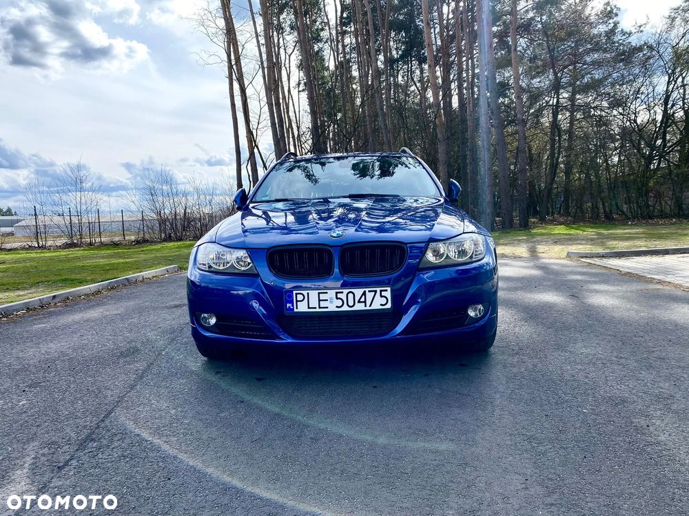 BMW Seria 3 318d DPF Edition Exclusive - 1