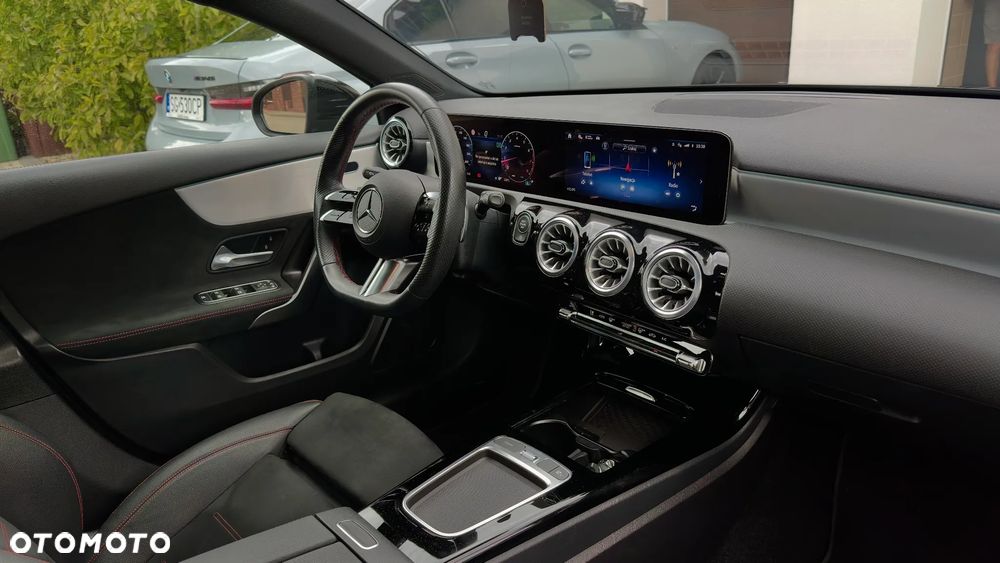 Mercedes-Benz Klasa A 200 AMG Line 7G-DCT - 9