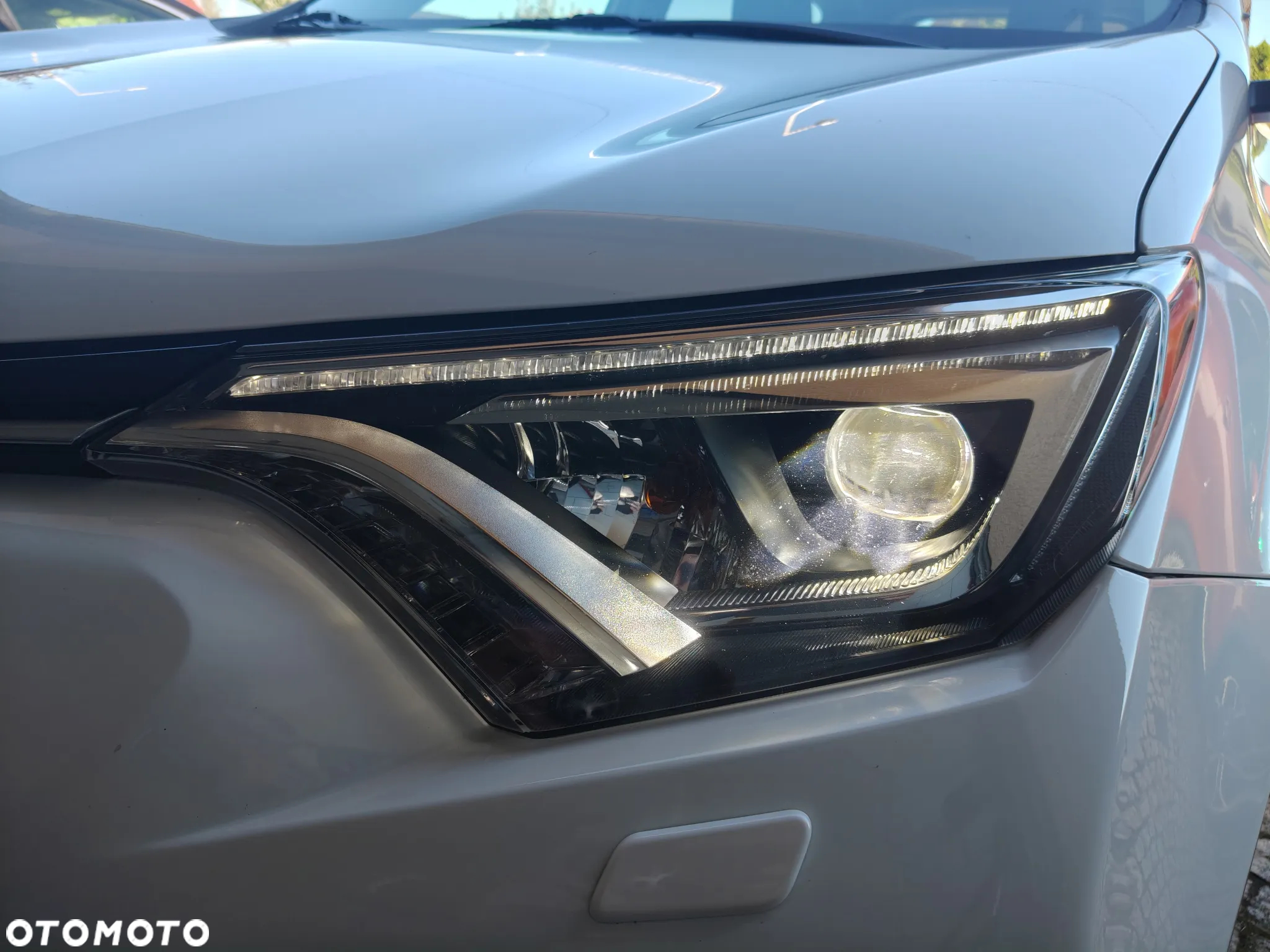 Toyota RAV4 2.5 4x2 Hybrid Team Deutschland - 7