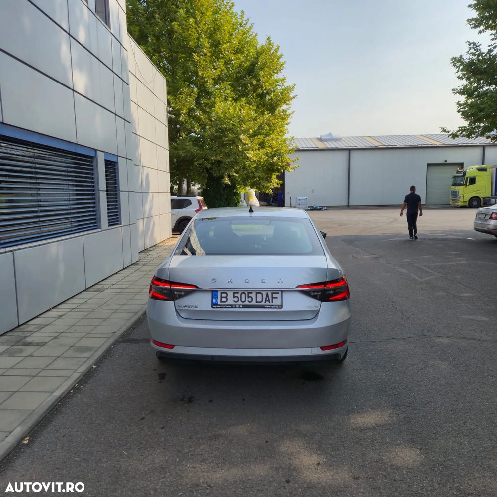 Skoda Superb 2.0 TDI 4X4 DSG Style - 5