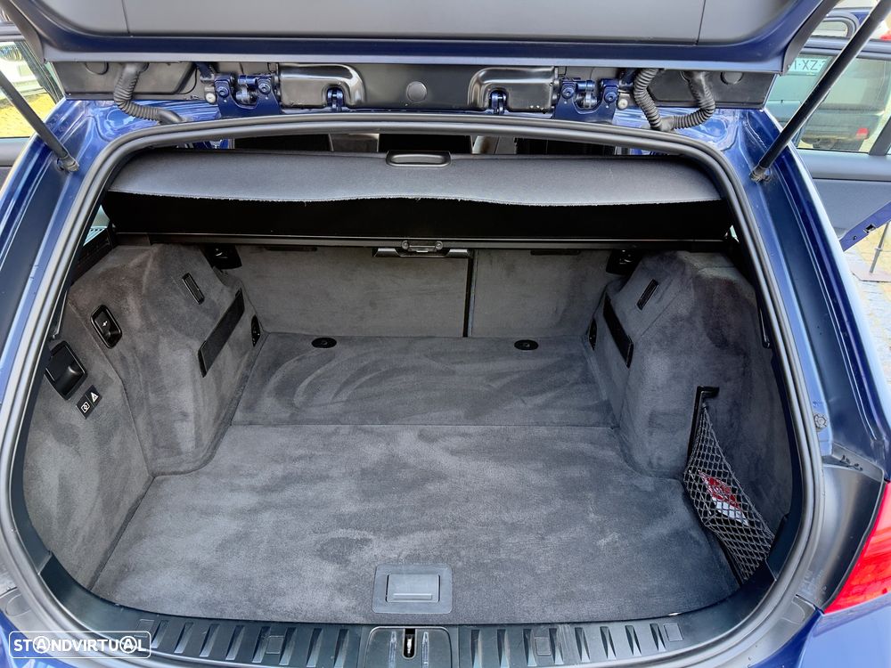 BMW 320 d Navigation Sport - 34