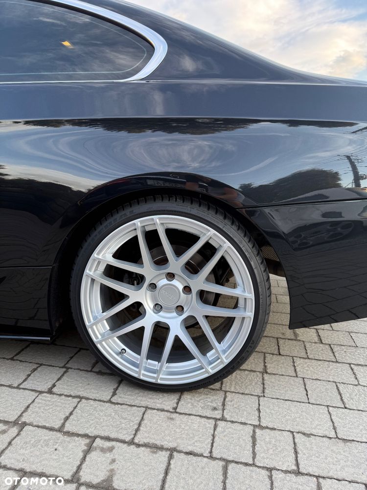 BMW Seria 3 320d M Sport Edition - 17