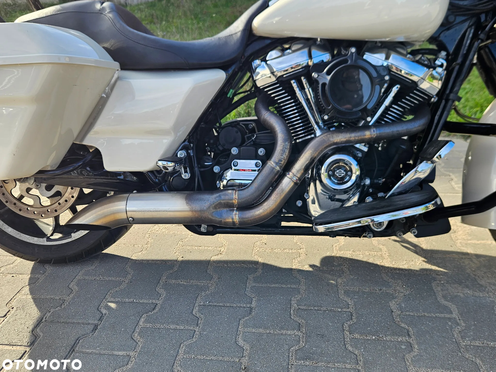 Harley-Davidson Touring Street Glide - 11
