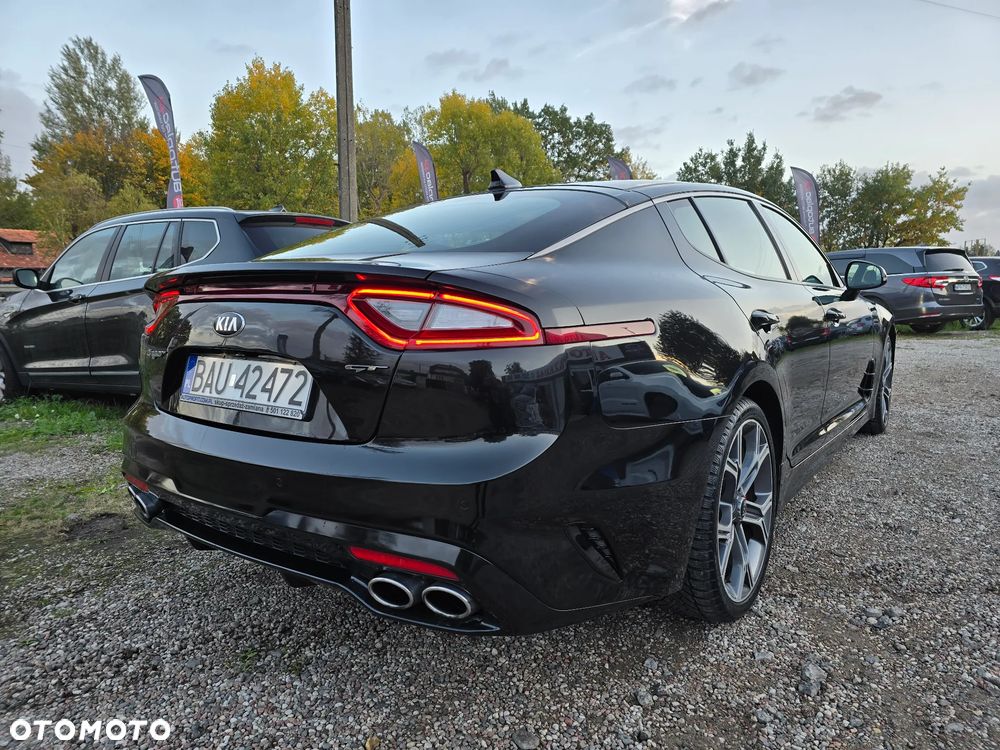 Kia Stinger - 16