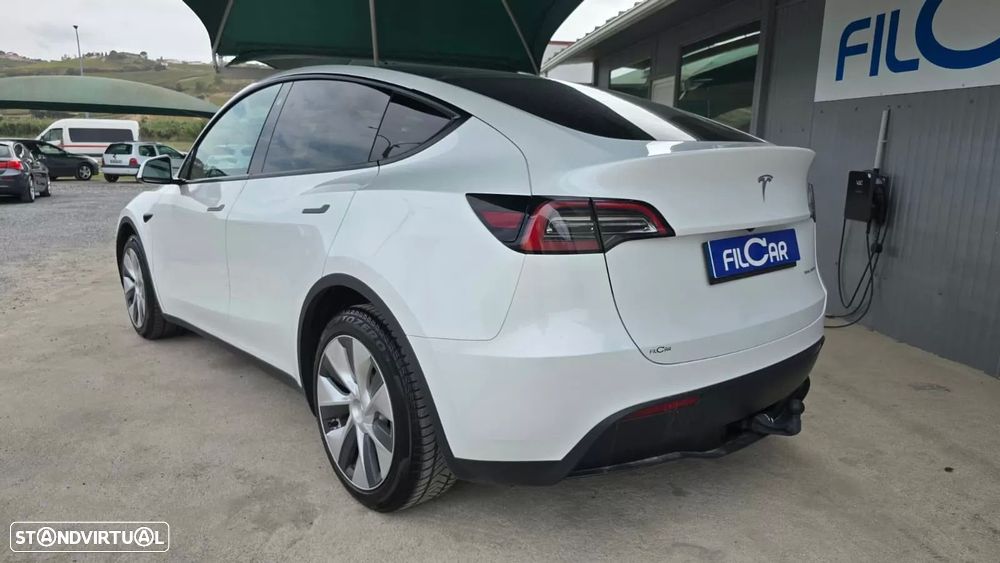 Tesla Model Y Long Range Dual Motor AWD - 6