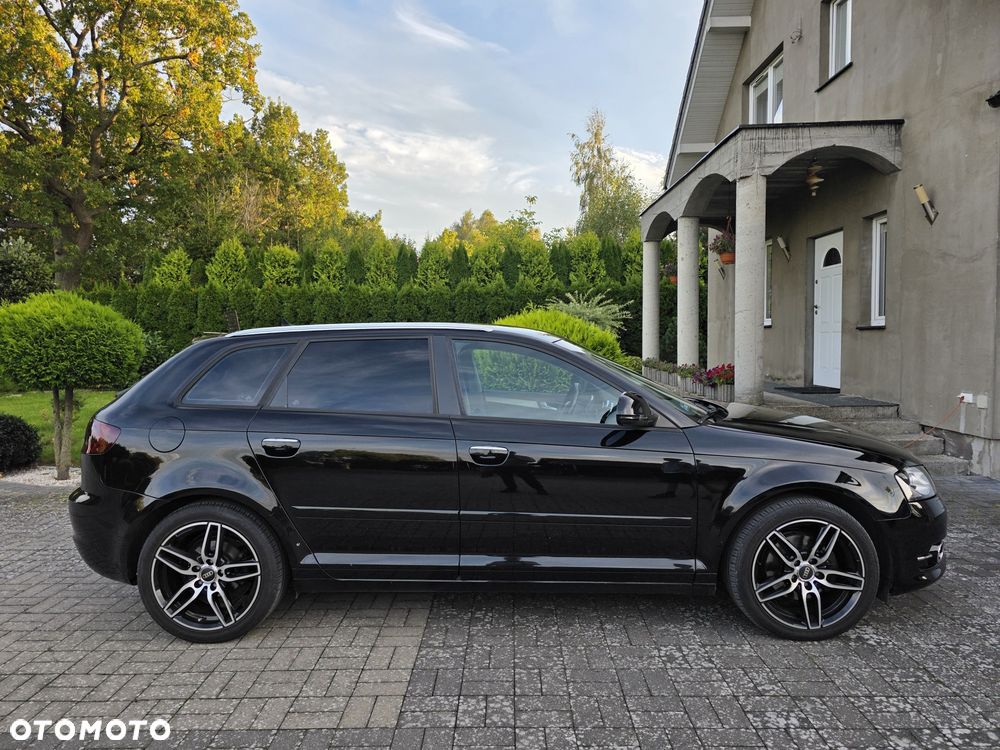 Audi A3 Sportback - 4