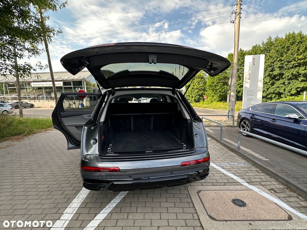 Audi Q7 - 10