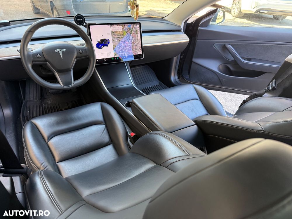 Tesla Model 3 - 2