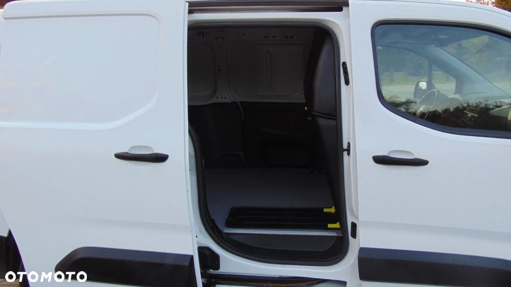 Toyota PROACE CITY - 24