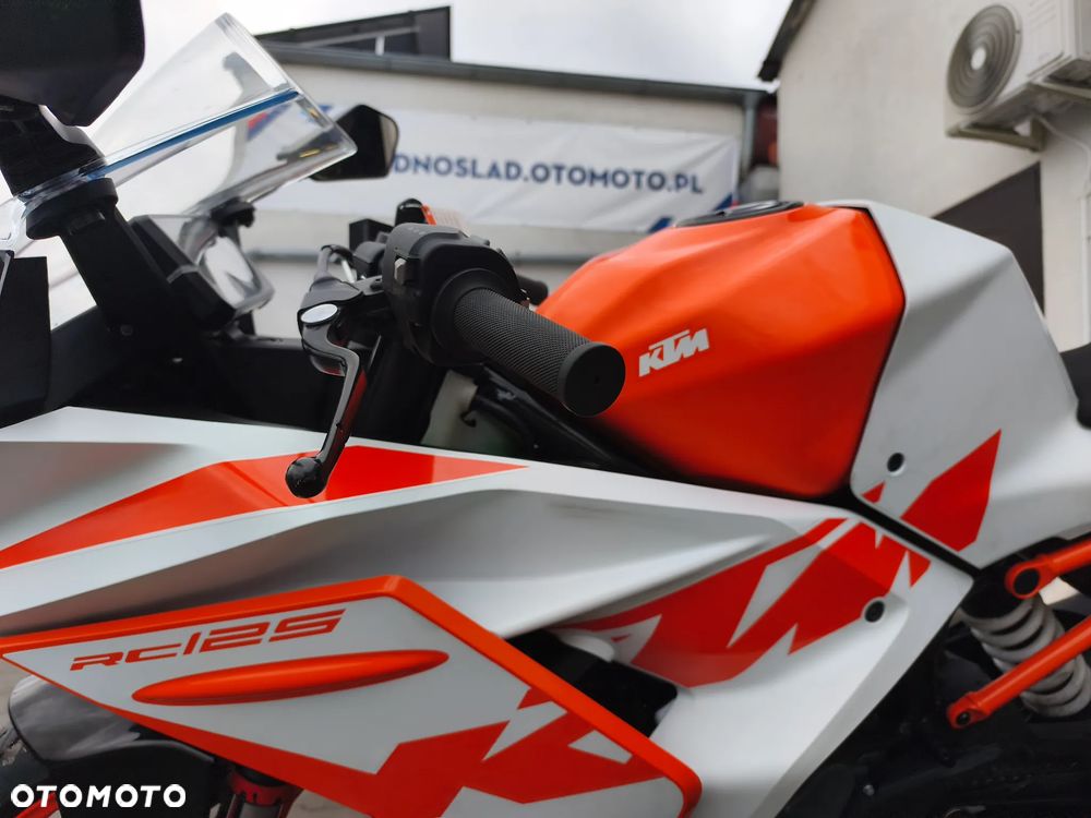 KTM RC 125 - 9