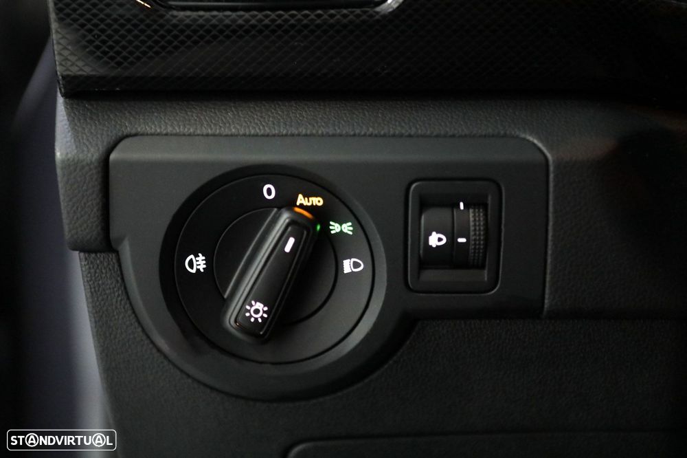 VW T-Cross 1.0 TSI Life DSG - 18