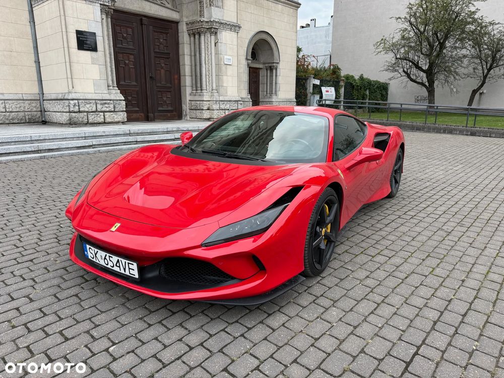 Ferrari F8 Tributo - 9