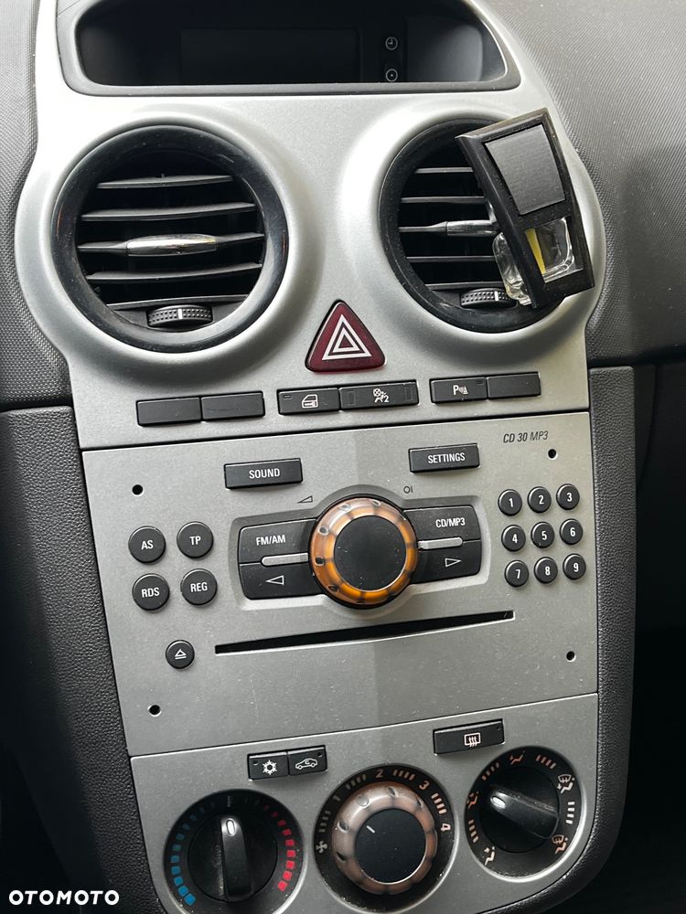 Opel Corsa - 9