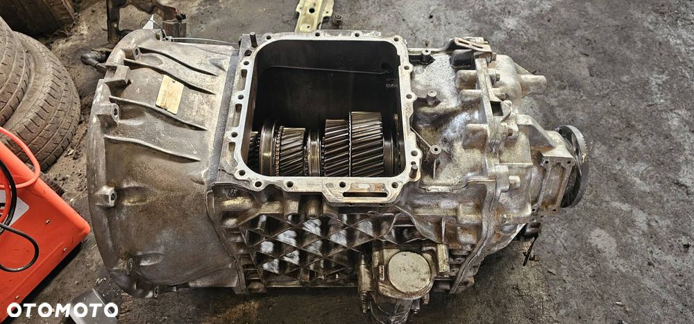 SKRZYNIA BIEGÓW VOLVO FH 13.460 AT2612D - 1