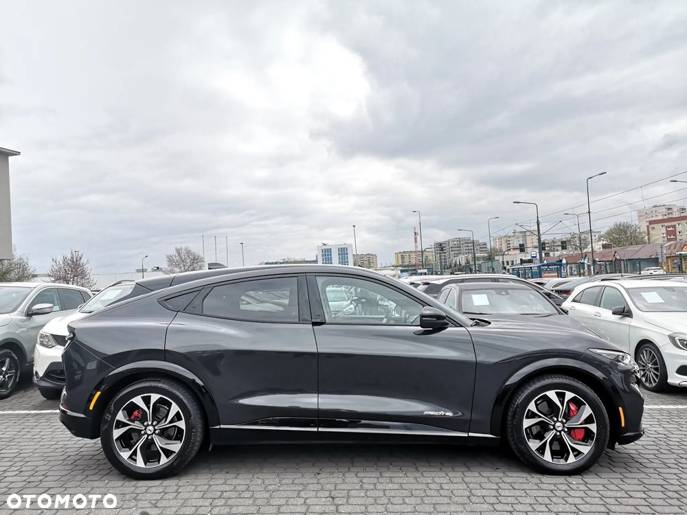 Ford Mustang Mach-E AWD - 5