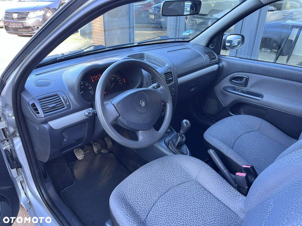 Renault Clio 1.2 Campus Authentique - 12