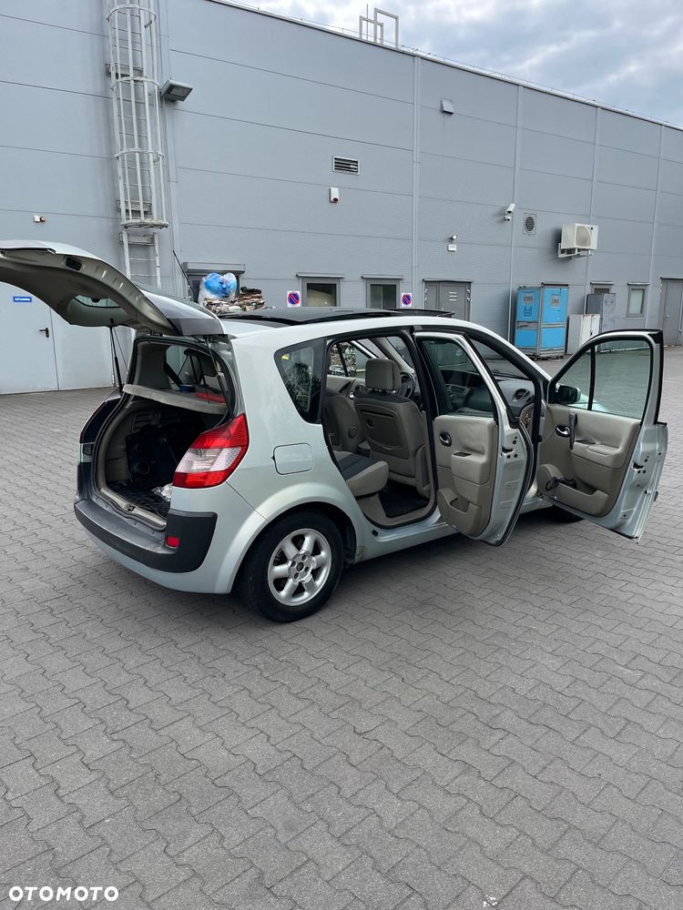 Renault Scenic 1.5d Ci Confort Privilege - 13