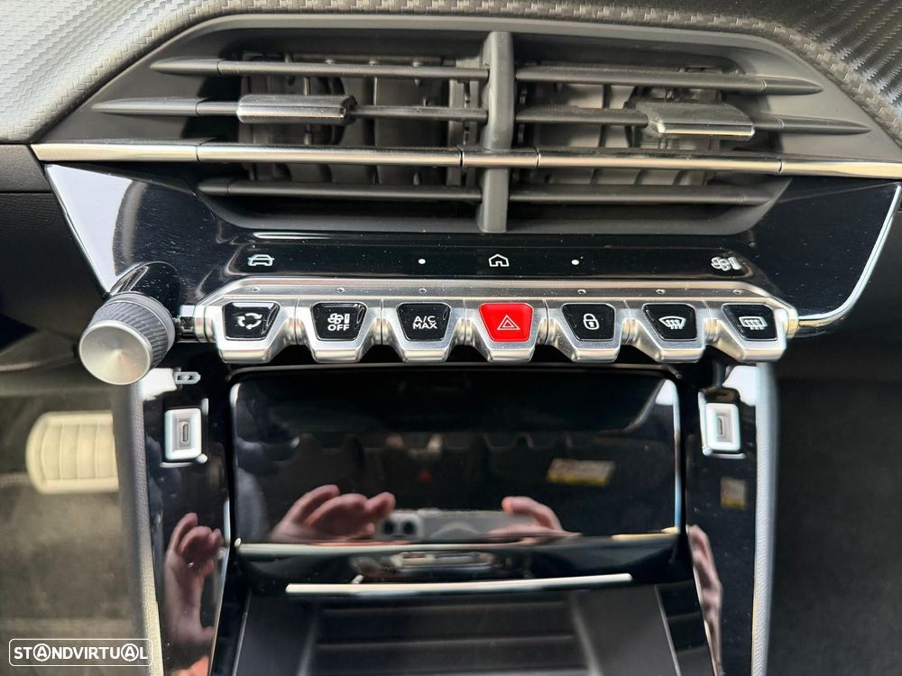 Peugeot 2008 1.2 Hybrid Allure e-DCS6 - 24