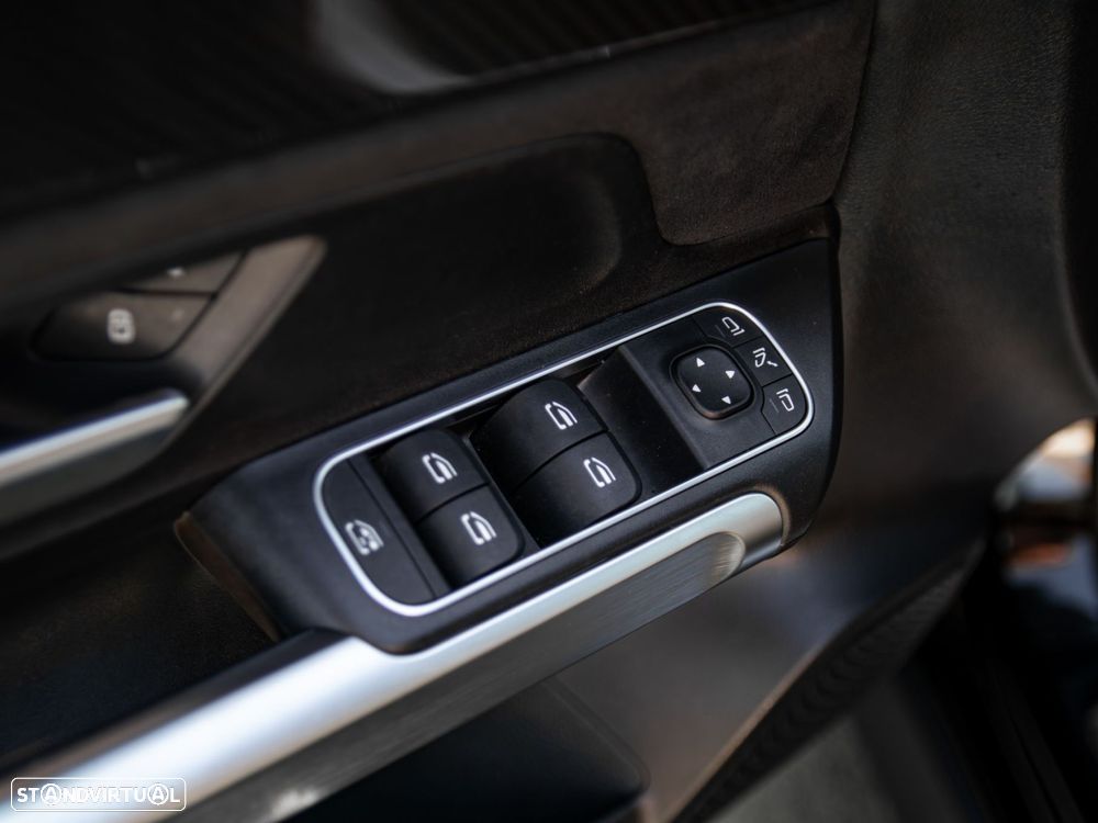 Mercedes-Benz GLB 180 d AMG Line - 18