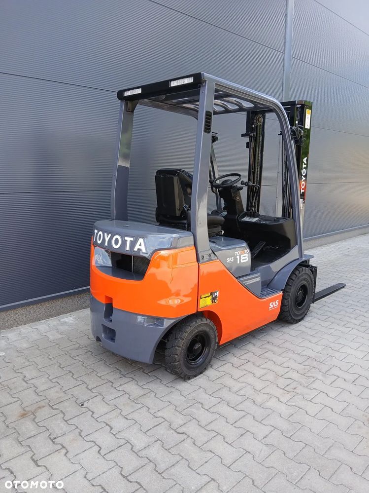 Toyota 42-8FDF18 - 6