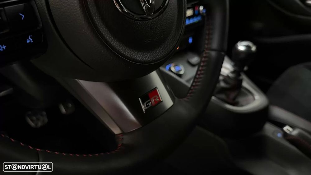 Toyota GR Yaris WRC Triple Edition - 15