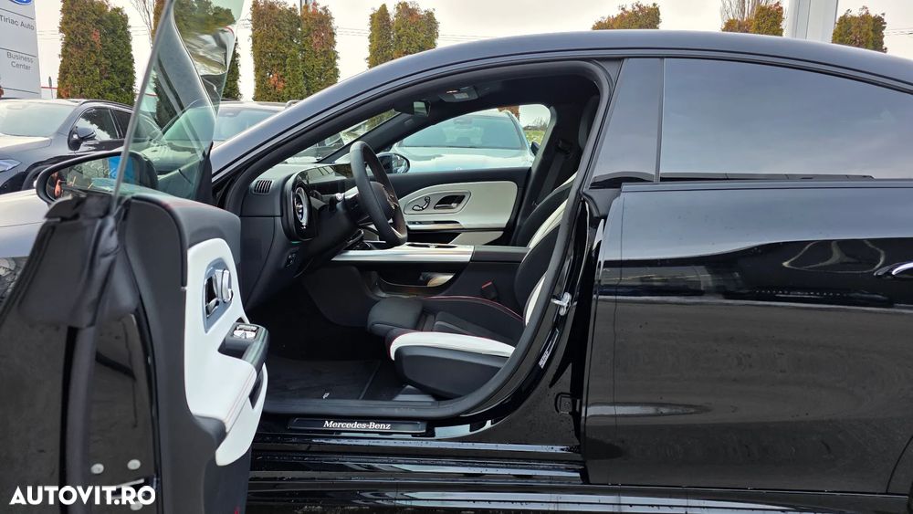 Mercedes-Benz CLA - 12