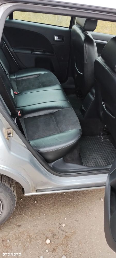 Ford Mondeo 2.0 TDCi Ambiente - 11