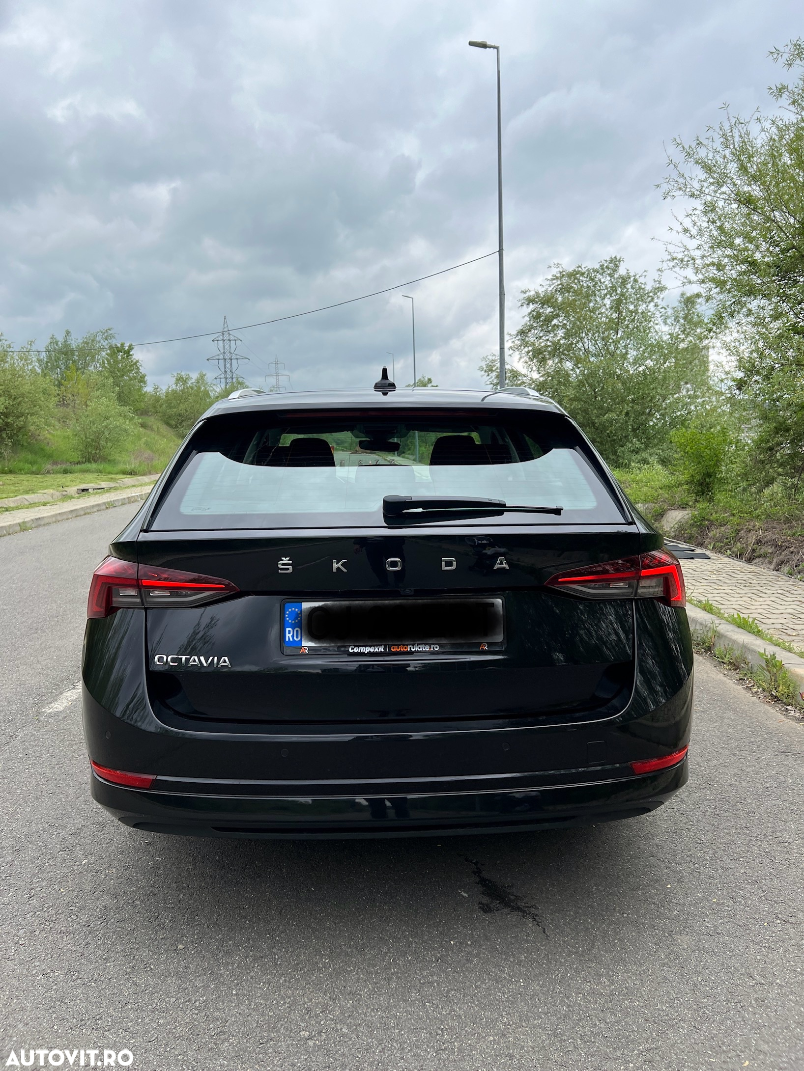 Skoda Octavia 2.0 TDI DSG Style - 2