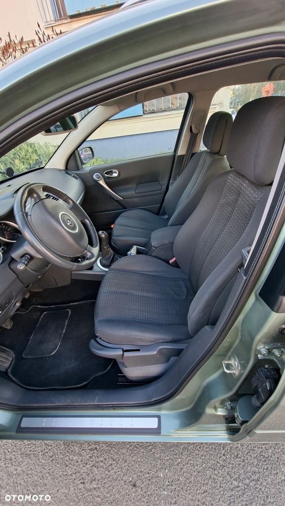Renault Megane 1.6 Authentique - 14