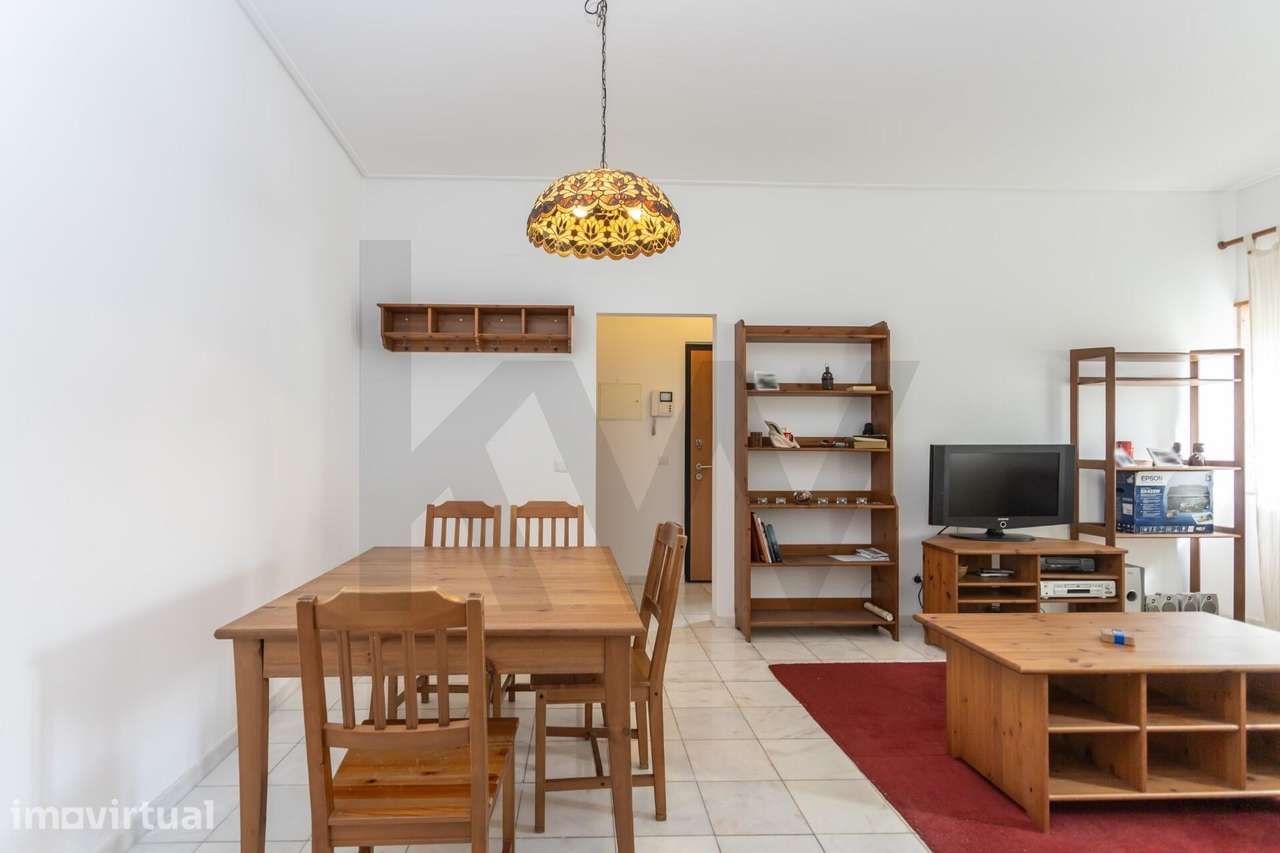 T2 ESPAÇOSO (92m2) EM ALCÂNTARA – LUZ NATURAL + LOCALIZAÇÃO PREMIUM | - Grande imagem: 5/33
