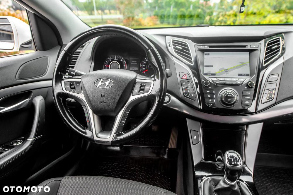 Hyundai i40 Kombi blue 1.7 CRDi Premium - 22