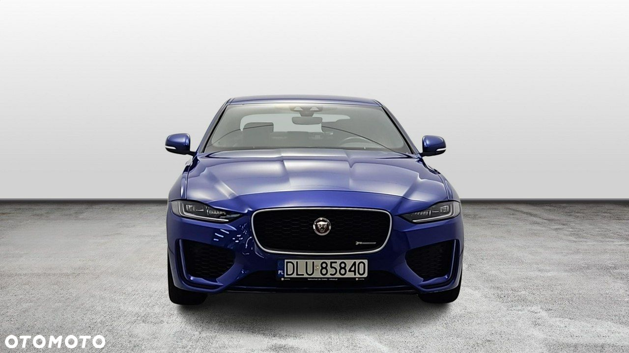 Jaguar XE 2.0 P250 R-Dynamic S - 8